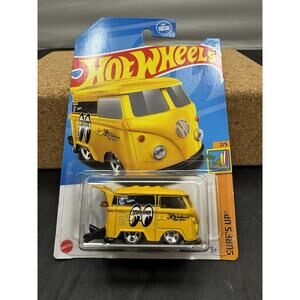2023 Hot Wheels Surf's Up 2/5 Yellow Mooneyes Kool Kombi 49/250 VW Bus New